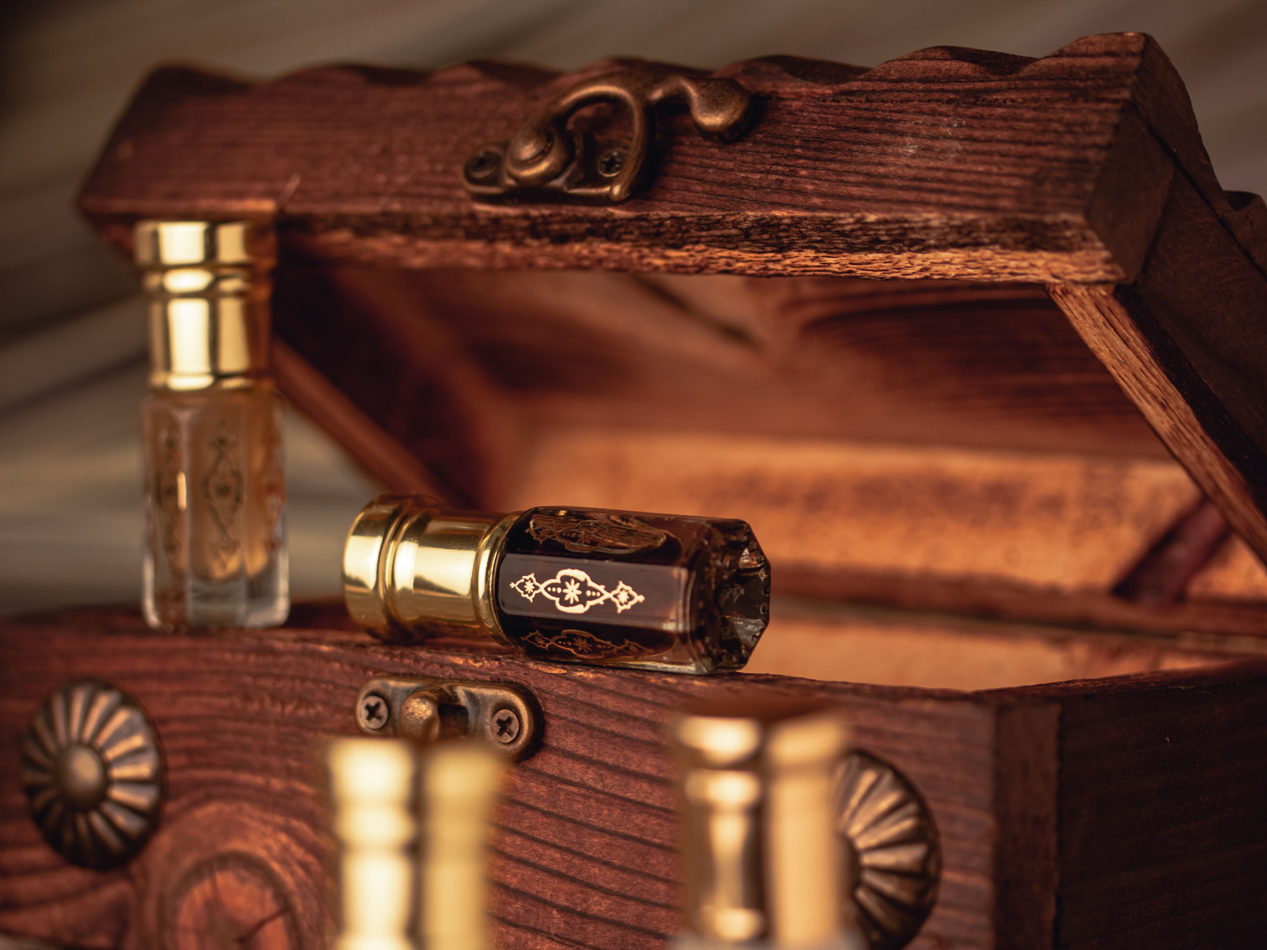Parfums Orientaux & Thiouraye Royal